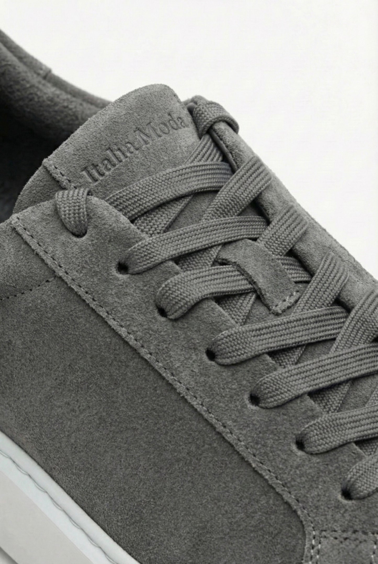 Italia Moda Sneaker in Camoscio Premium – Grigio Scuro