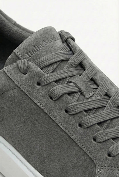 Italia Moda Sneaker in Camoscio Premium – Grigio Scuro