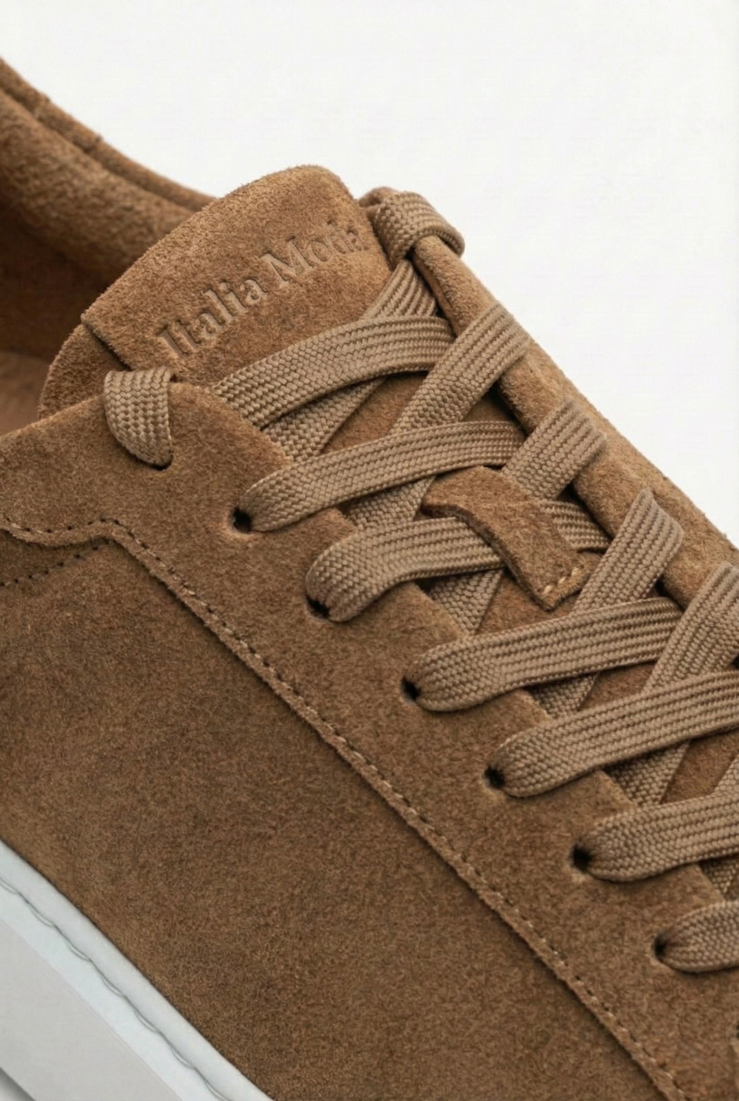 Italia Moda Sneaker in Camoscio Premium – Beige