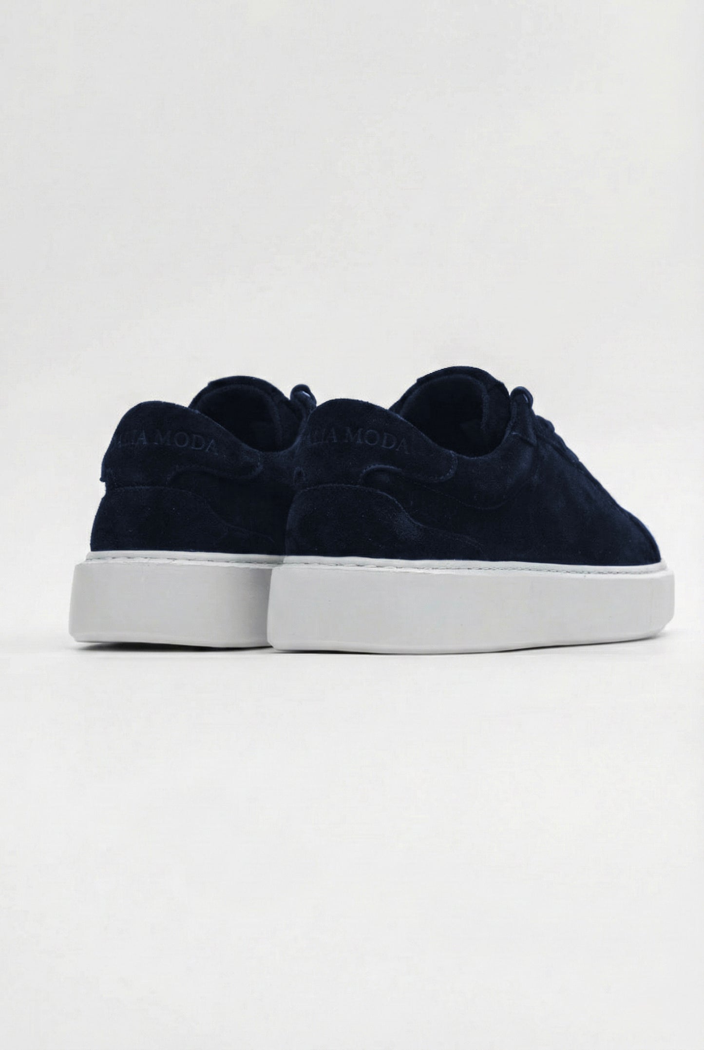 Italia Moda Sneaker in Camoscio Premium – Nero