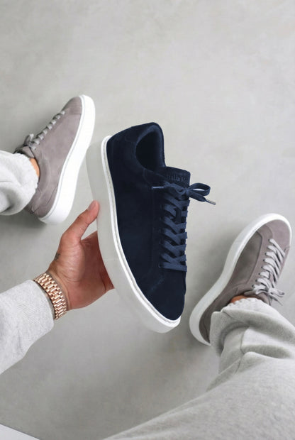 Italia Moda Sneaker in Camoscio Premium – Nero